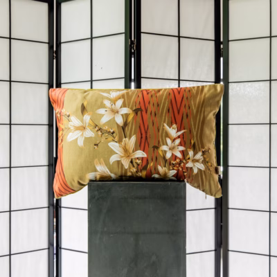 Heal Design - kussen rechthoekig | print zon & lelies