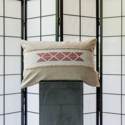Heal Design - kussen rechthoekig | aardkleurig met grafisch motief